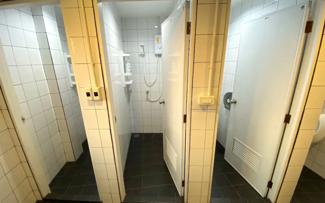 Gate 2Hostel