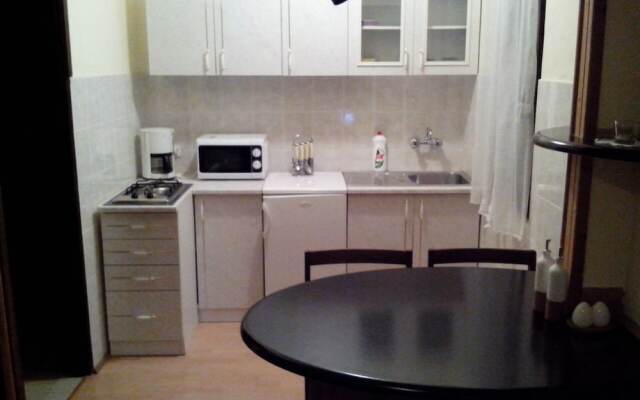 Sunny Hill Apartments