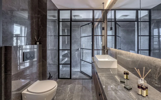 Phaedrus Living Apollo Skyview Penthouse