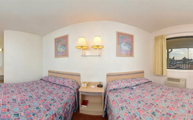 Americas Best Value Inn Lincoln