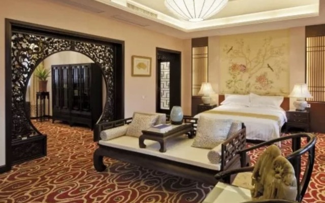 Yayuan Garden Holiday Hotel