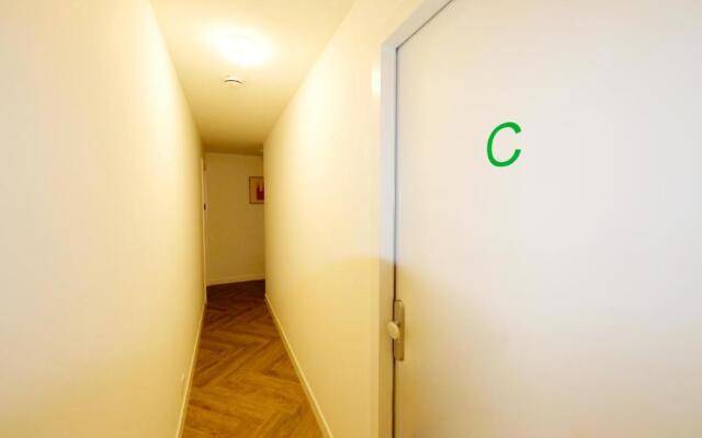 Sunny 45m2 Penthouse with Balcony and Terrace