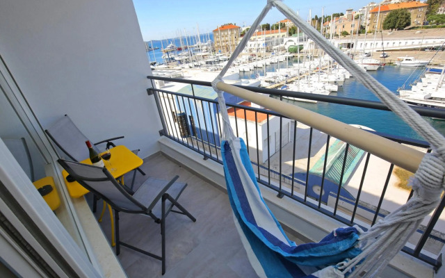 Apartment Zadractive - perfect view but no elevator