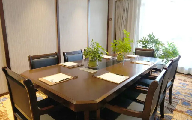 Holiday Inn Wuyuan Huazhong