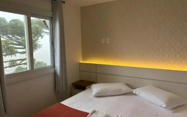 Hotel Golden Hills
