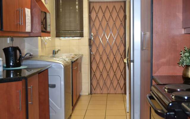 Africa Emerald at 47 Petronella