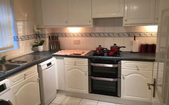 Genesis Home Serviced Apartment