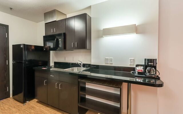 Motel 6 Moosomin, SK