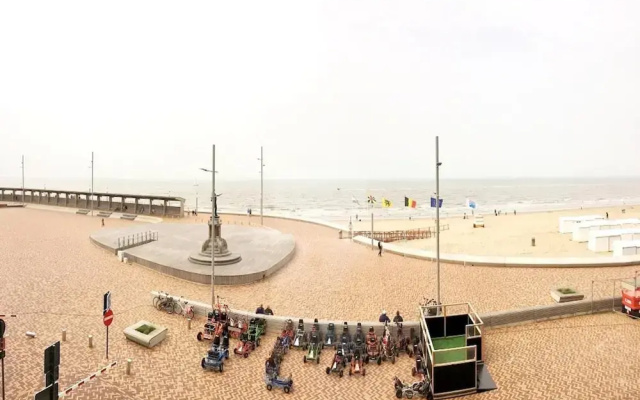Apartment in Wenduine Near the Beach