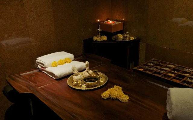 Vivanta Ernakulam, Marine Drive