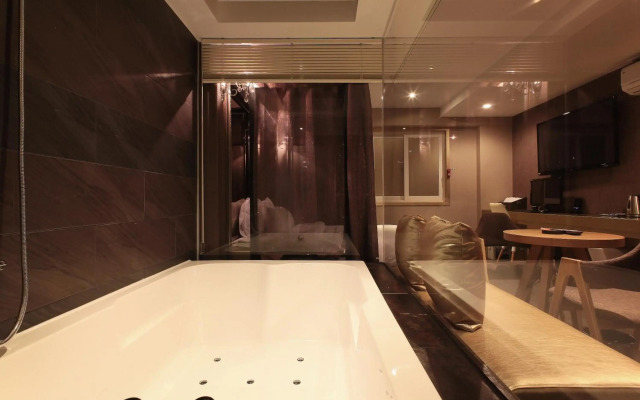 Hotel Aria Nampo