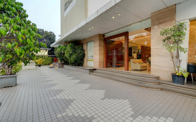 The SSK Solitaire Hotel & Banquets