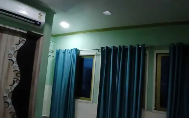Rudraksh Home Stay