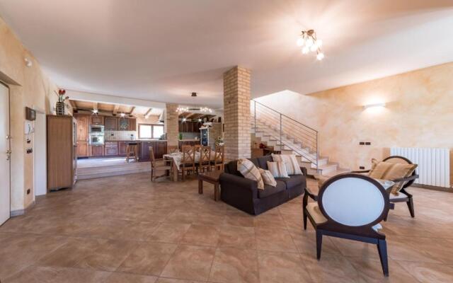 Casale Rosy 6 2 in Offida