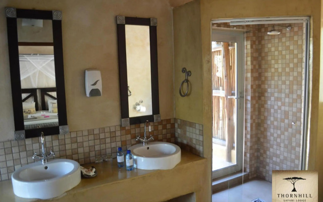 Thornhill Safari Lodge