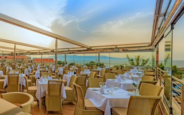 Porto Platanias Beach Resort & Spa