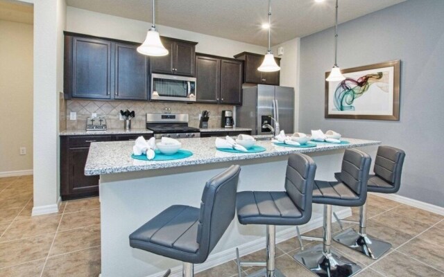 Solterra - 6 Bedrooms House w-pool-7043SR 6 Home by RedAwning