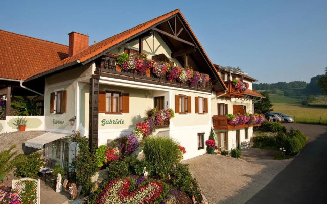 Drei Mäderl Haus & Gästehaus Gabriele
