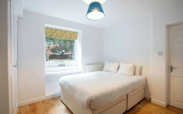 Quaint Fulham Retreat: Cozy 1-bedroom Pied-à-terre