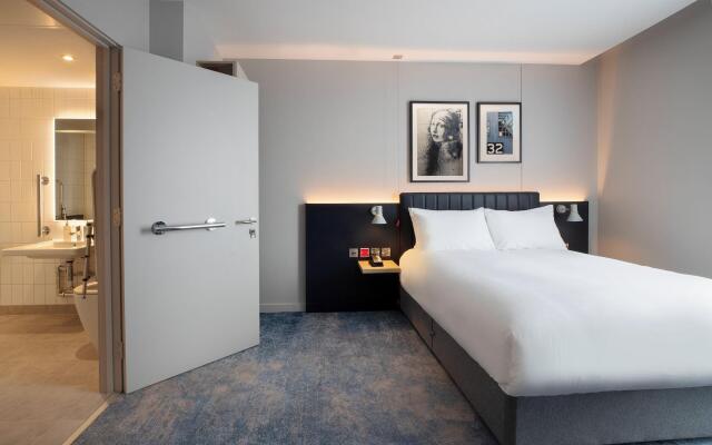 Leonardo Hotel Bristol City
