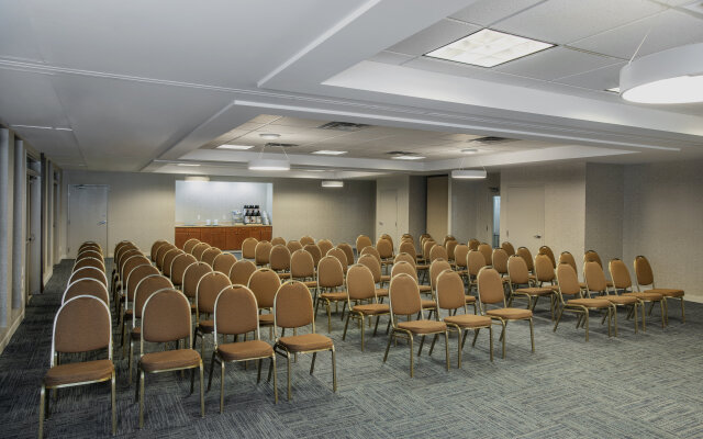 Holiday Inn Express & Suites Medicine Hat Transcanada Hwy 1 by IHG