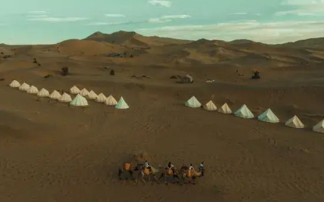 Dunhuang Mingsha Mountain Desert Starry Camp