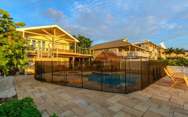 Sunshine's Hideaway by RedAwning