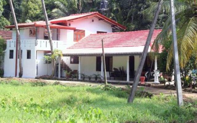 Sandaru Holiday Inn