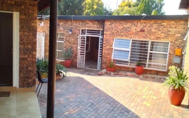 497 on west ave guest house