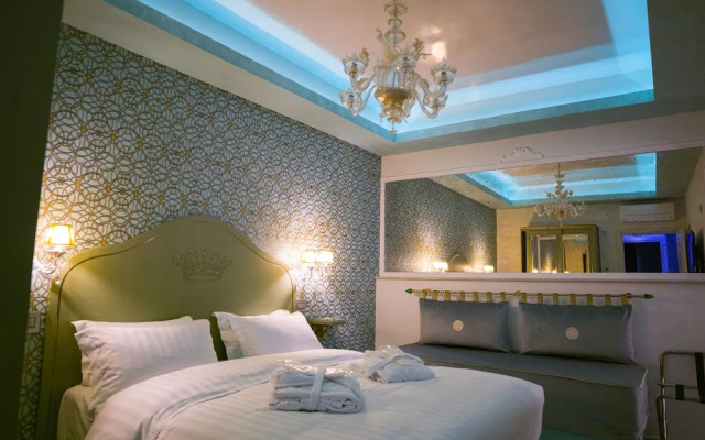 Leucosya Luxury Rooms