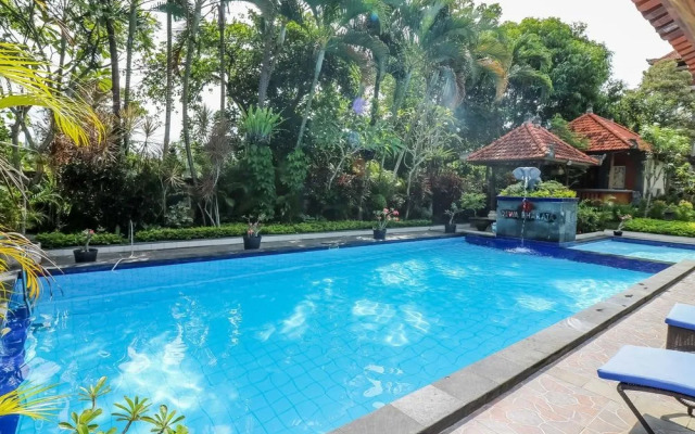 Nida Rooms Ubud Raya Panestanan 8156 at Dewa Bharata Bungalows Ubud