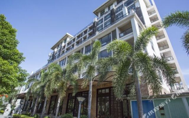 Sanya Summer Coast Beauty Stay