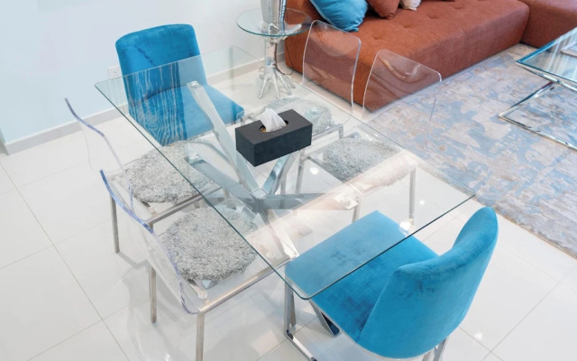 Rooftop pool-2BR Apartment Near Downtown