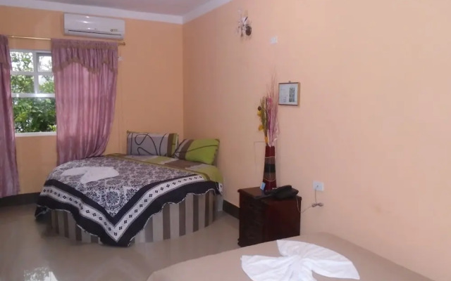 Platinum Class Hostal