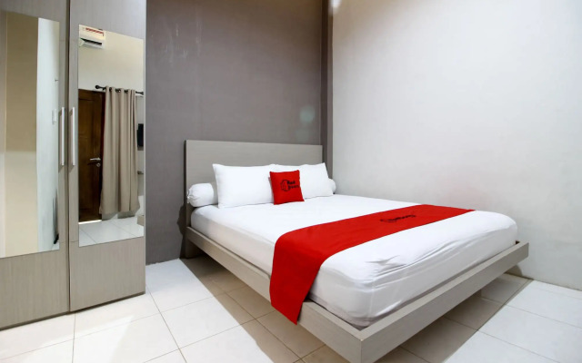 RedDoorz Plus near UPN Jogjakarta 2