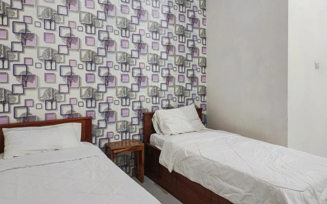 RedDoorz @ Tanakatto Homestay Waikabubak