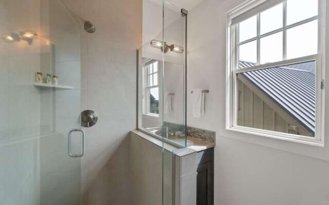 Stone 5 Bedroom Home by Redawning