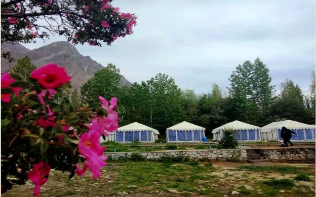 TIH Julley World Camp