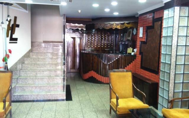 Oz Cakir Hotel
