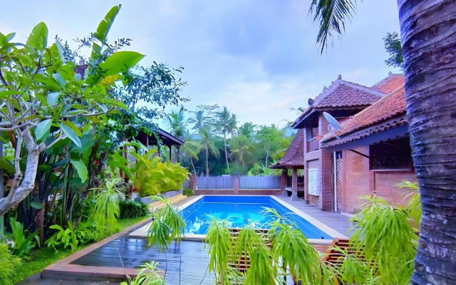 Manohara Borobudur Cultural Center