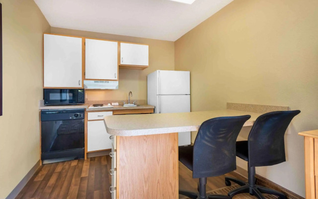 Extended Stay America Suites Dallas Plano Parkway
