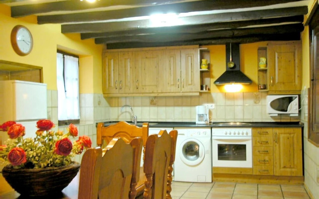 House With 6 Bedrooms in Valcarlos, With Wonderful Mountain View