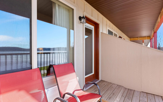 Comfort Inn & Suites Munising-Lakefront