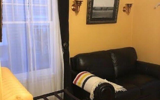 The Pendleton House Bed and Breakfast