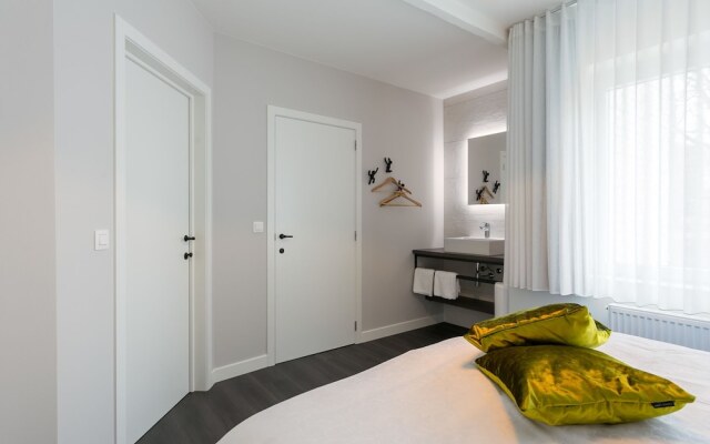 Upscale Mansion In Kluisbergen With Sauna And Terrace