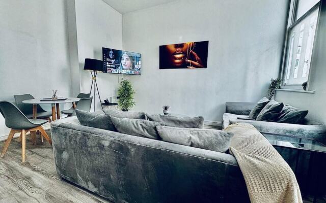 Captivating 2-bed Apartment in Liverpool