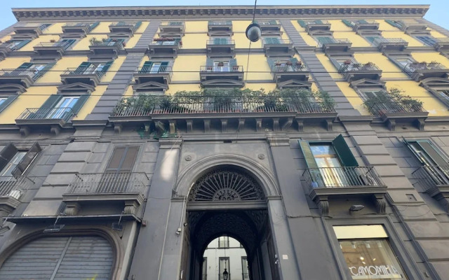 Pessina 90 Rooms in Naples