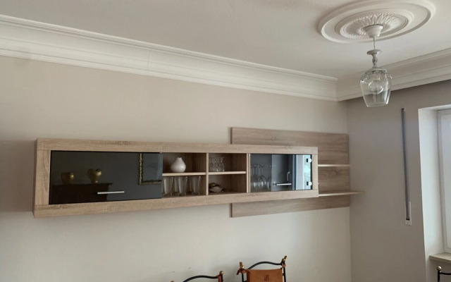 Apartment Schmuck