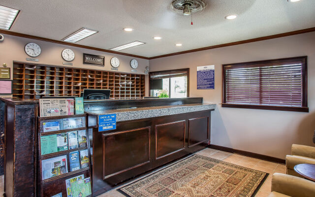 Suburban Extended Stay Hotel Charlotte-Ballantyne
