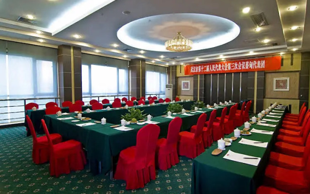 Central International Hotel